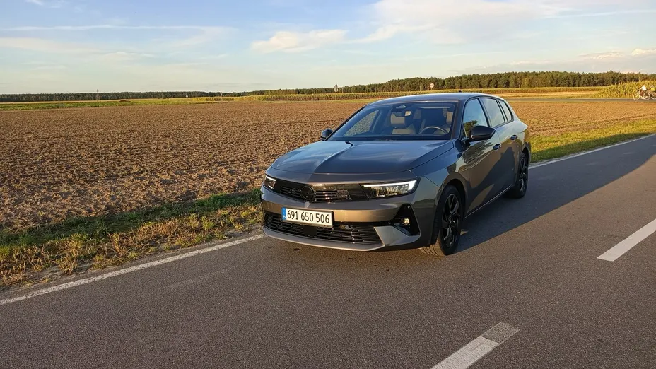 OPEL Astra -