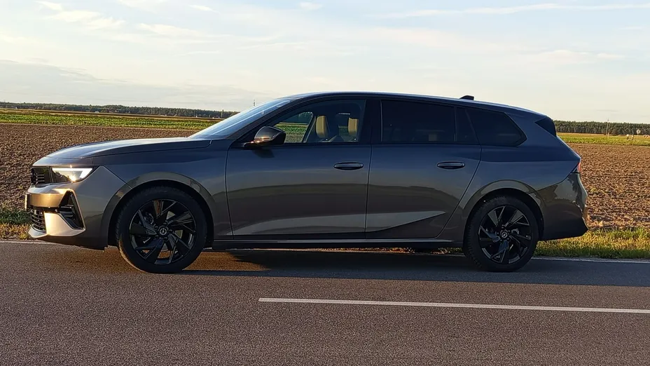 OPEL Astra -