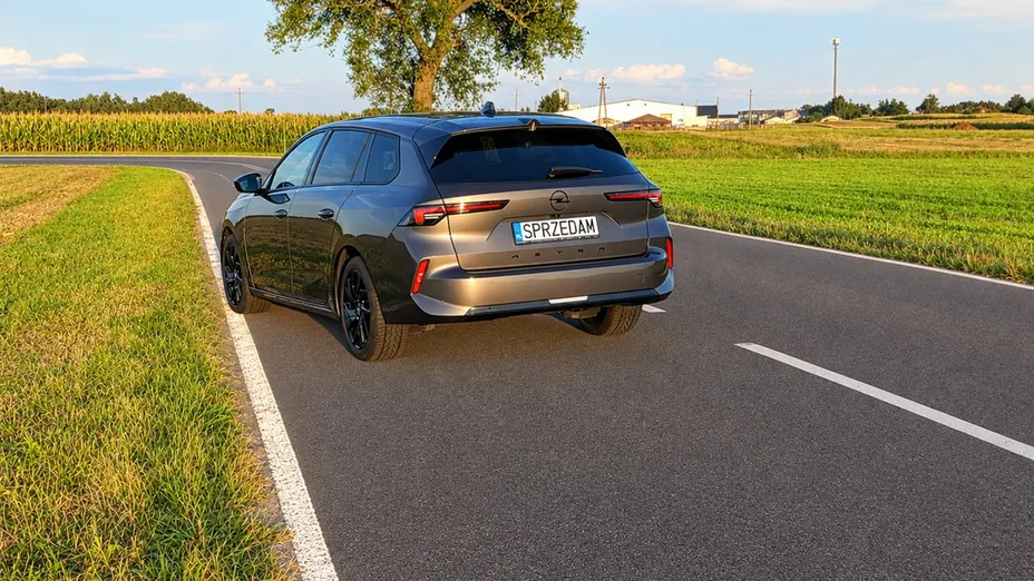 OPEL Astra -