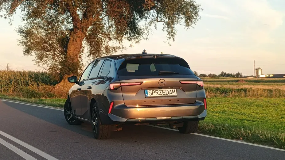OPEL Astra -