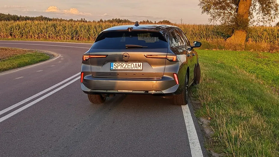 OPEL Astra -