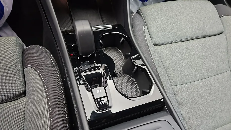 VOLVO XC40 -