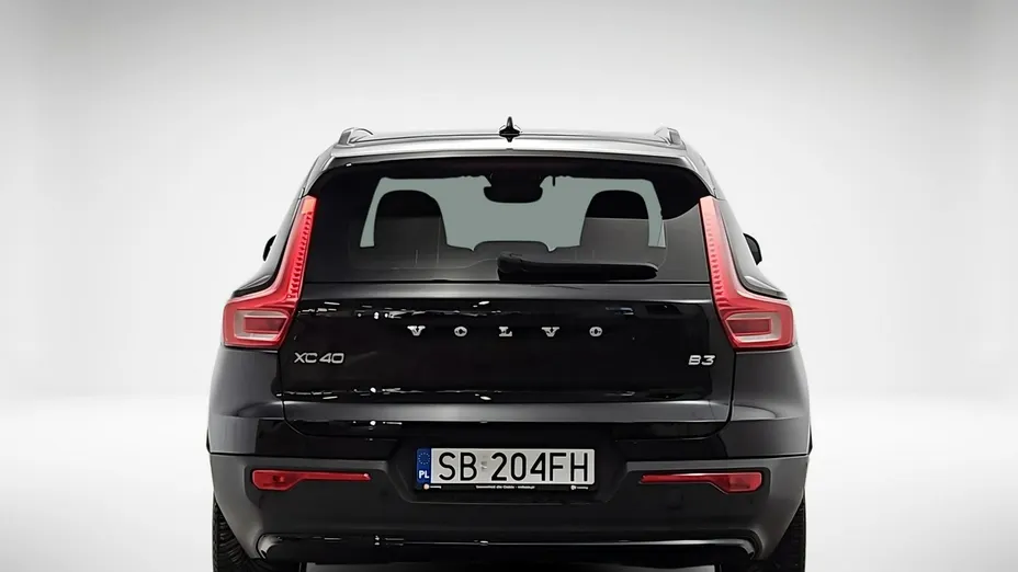 VOLVO XC40 -