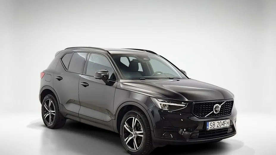 VOLVO XC40 -