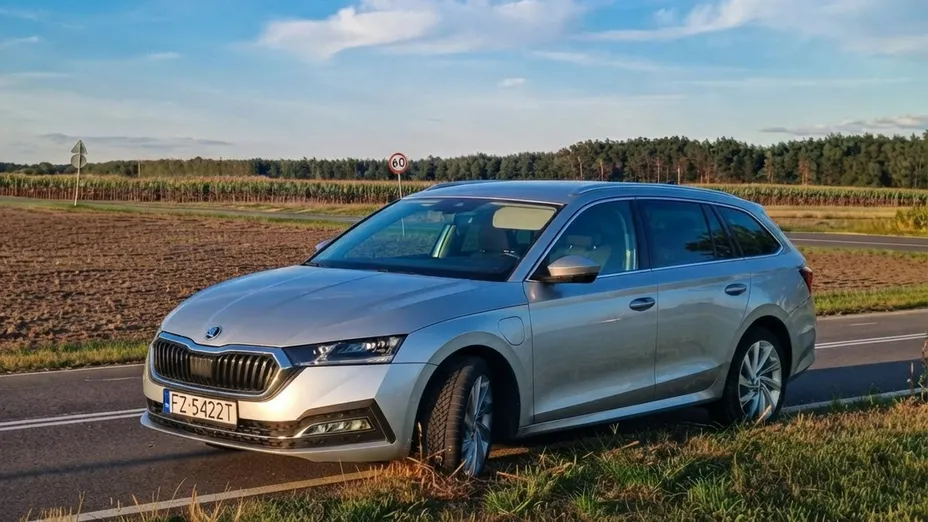 SKODA Octavia -