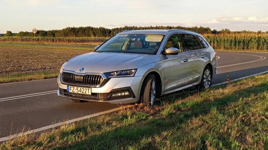SKODA Octavia -