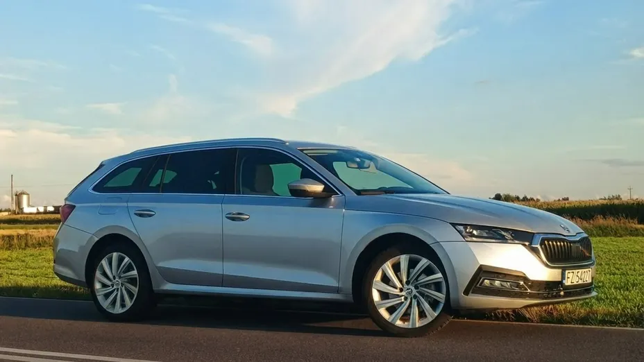 SKODA Octavia -