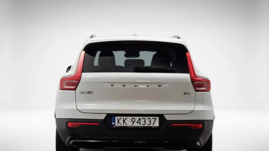 VOLVO XC40 -