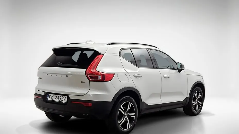 VOLVO XC40 -