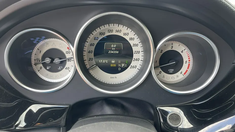 MERCEDES-BENZ CLS -