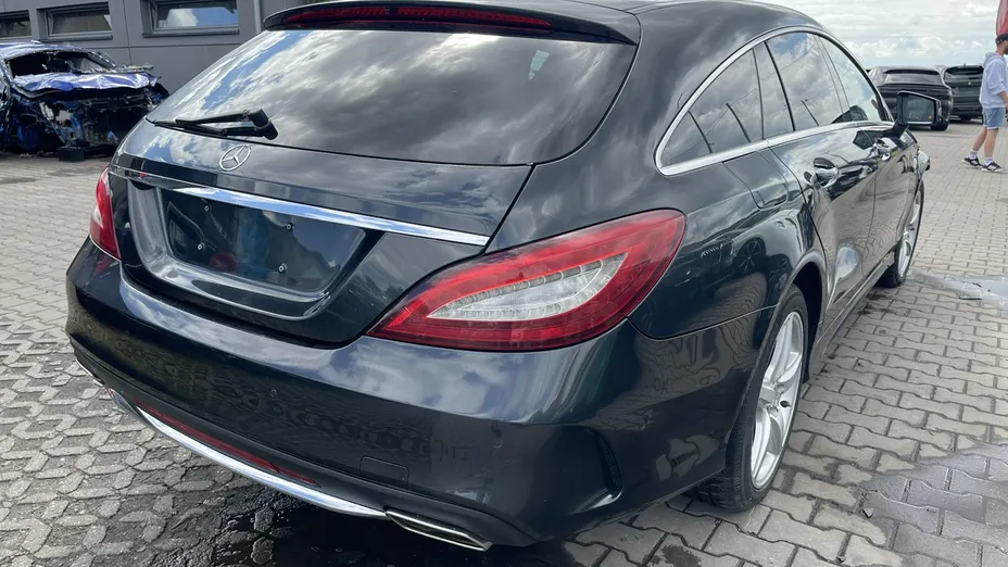 MERCEDES-BENZ CLS -