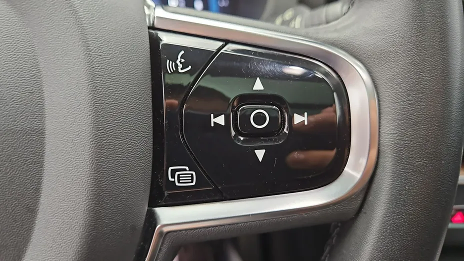 VOLVO XC60 -