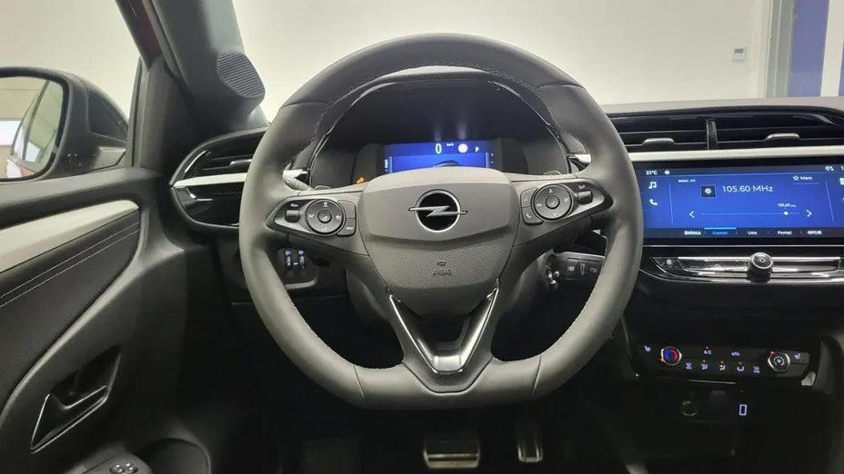 OPEL Corsa -