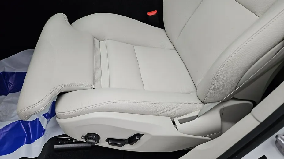 VOLVO XC60 -