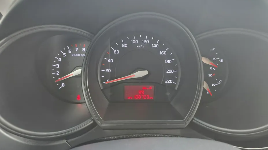 KIA Rio -