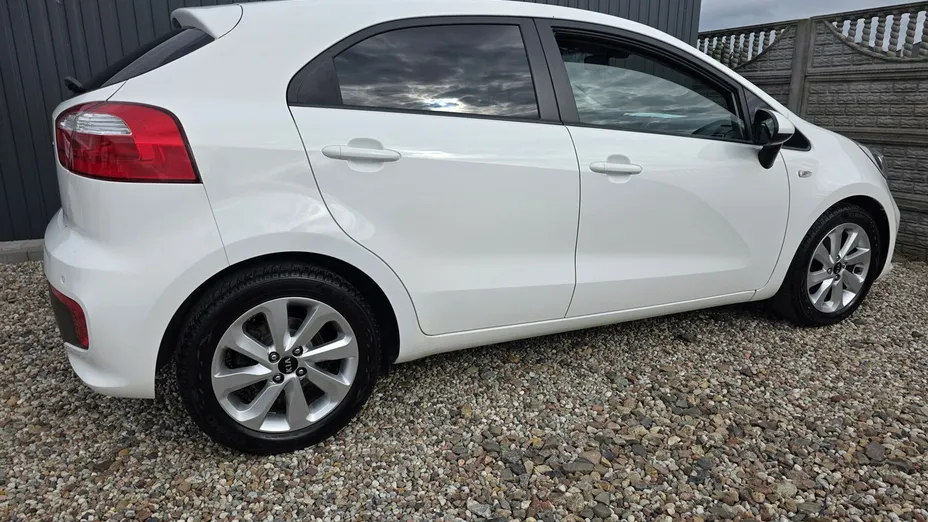 KIA Rio -