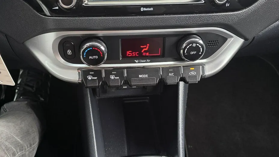 KIA Rio -