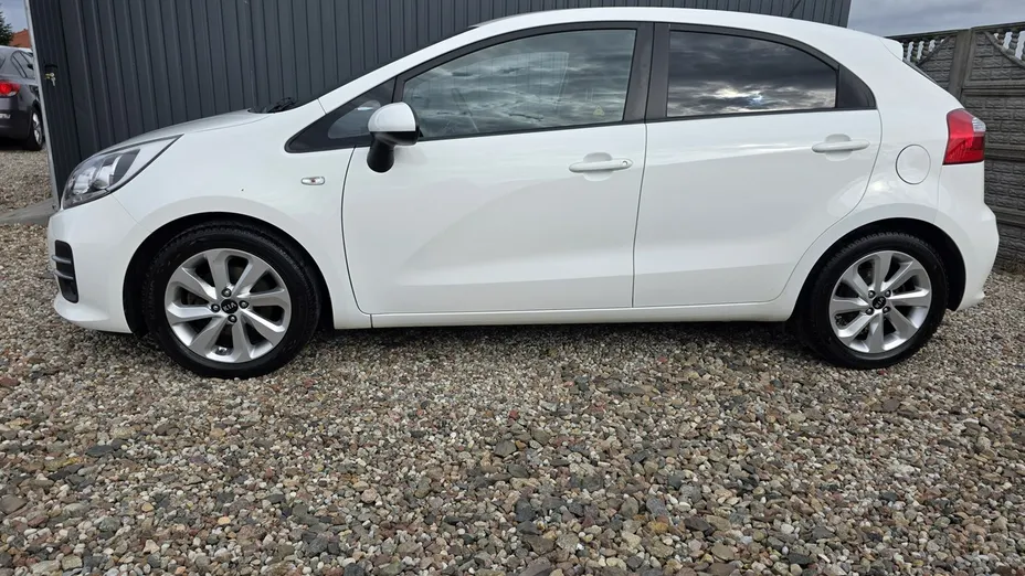 KIA Rio -