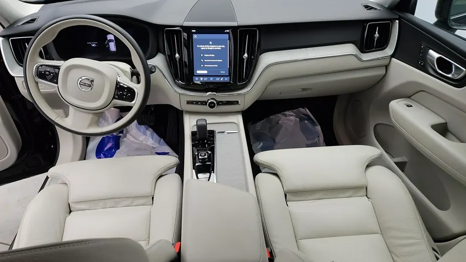 VOLVO XC60 -