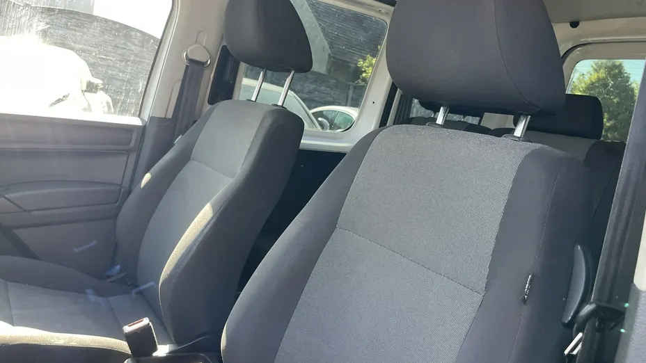 VOLKSWAGEN Caddy -