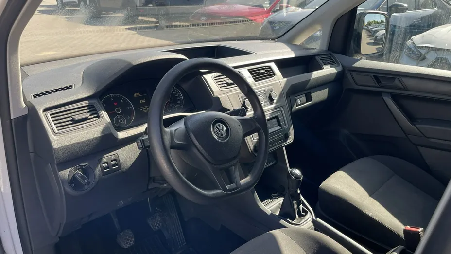 VOLKSWAGEN Caddy -