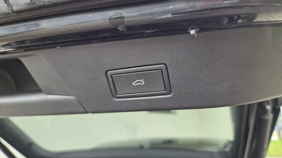 VOLKSWAGEN ID.5 -