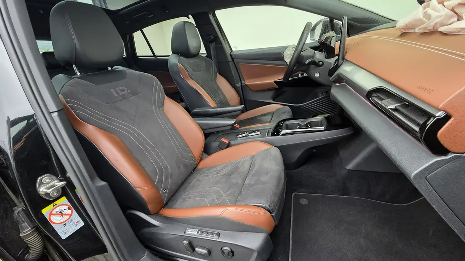 VOLKSWAGEN ID.5 -