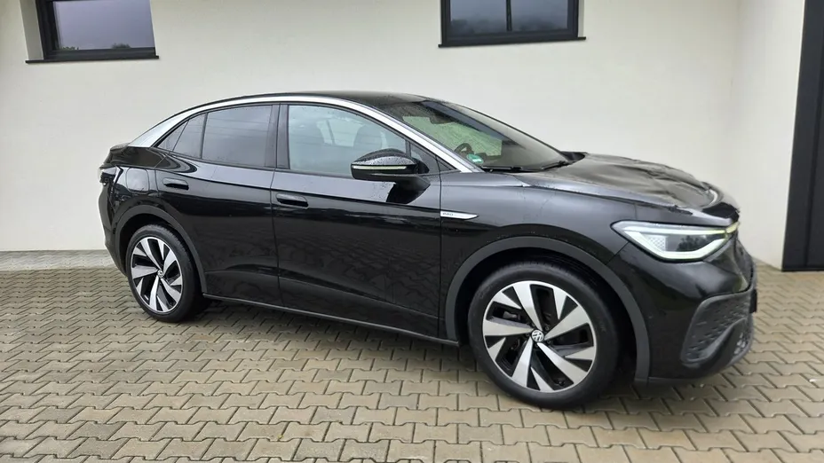 VOLKSWAGEN ID.5 -