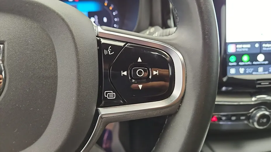 VOLVO XC60 -