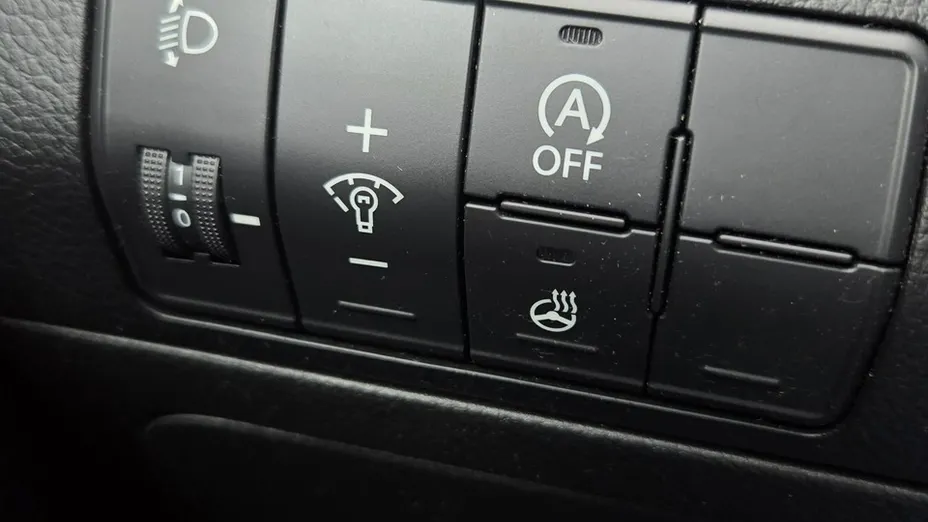 HYUNDAI i30 -