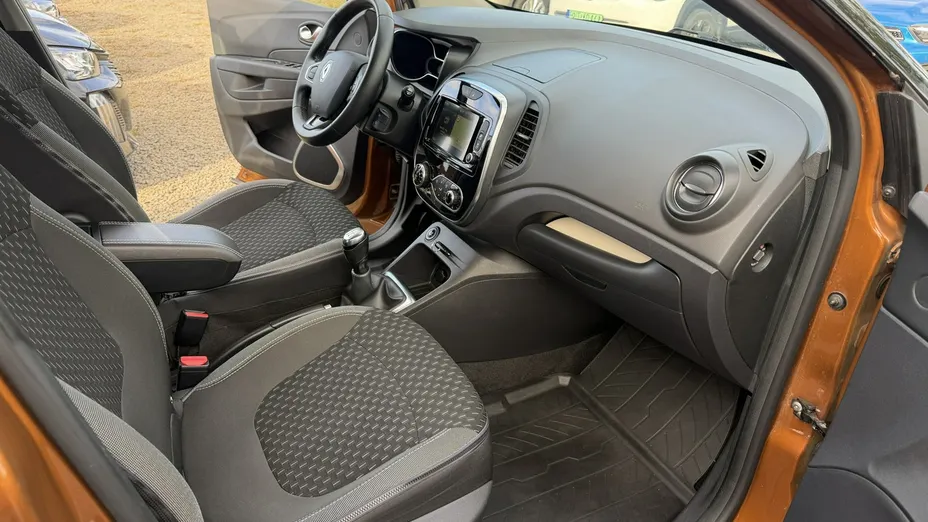 RENAULT Captur -