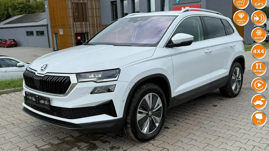 SKODA Karoq -