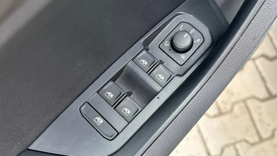 SKODA Karoq -