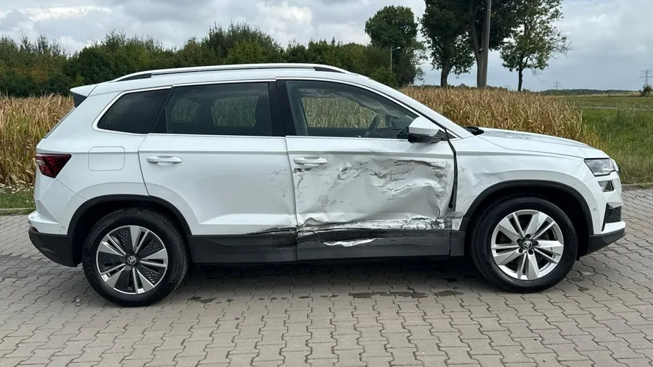 SKODA Karoq -
