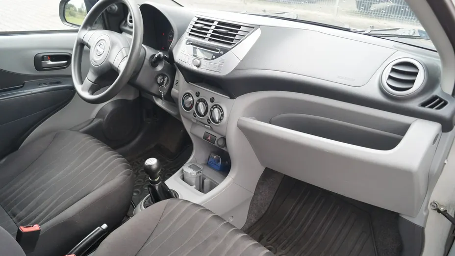 NISSAN Pixo -