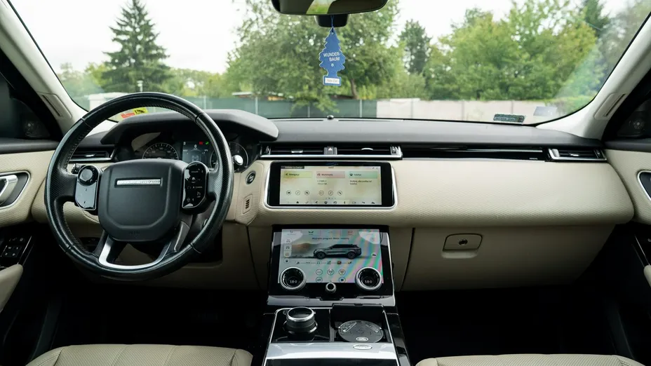 LAND ROVER Range Rover Velar -