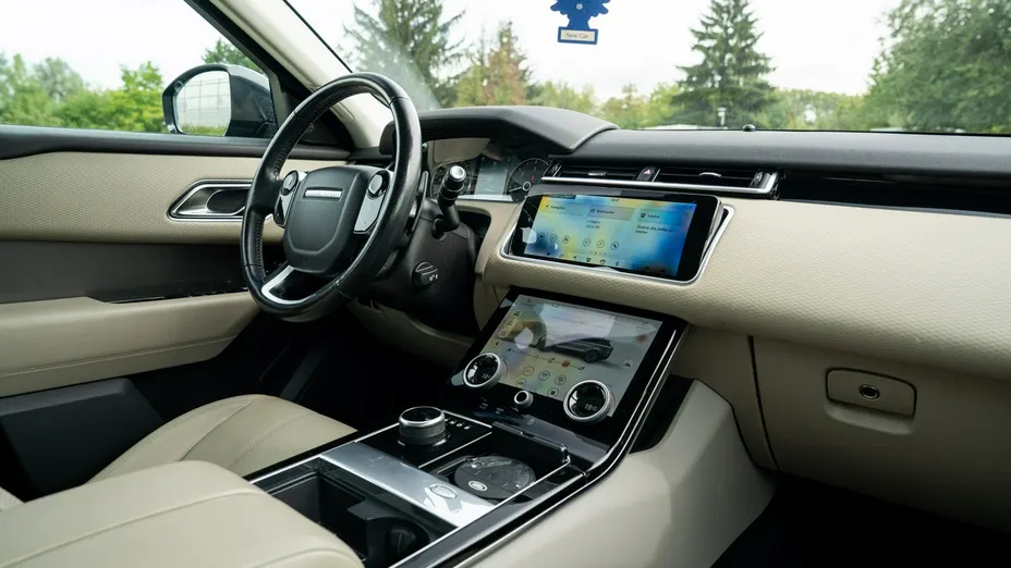 LAND ROVER Range Rover Velar -