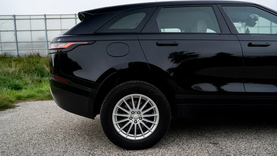 LAND ROVER Range Rover Velar -