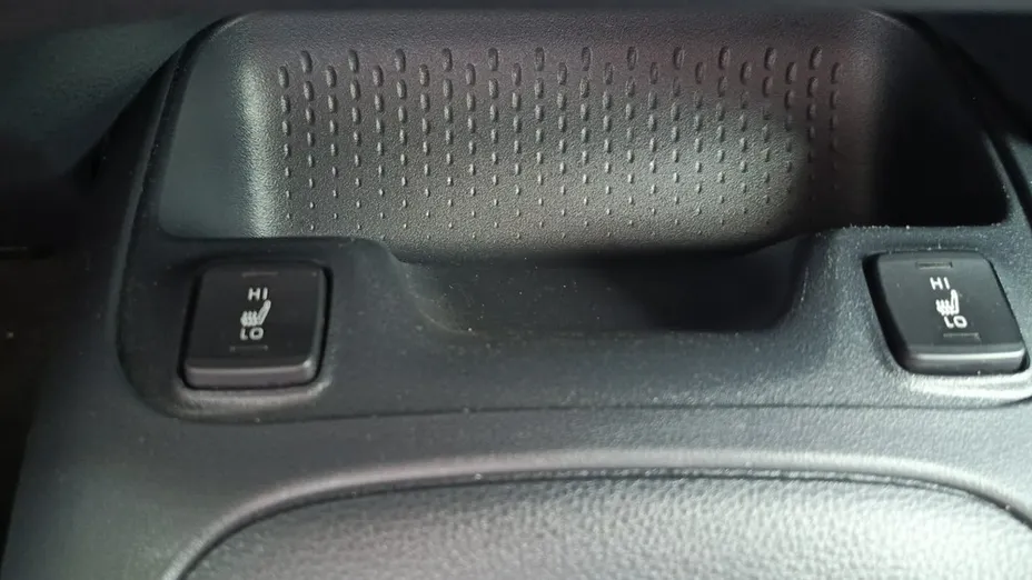 TOYOTA Corolla -