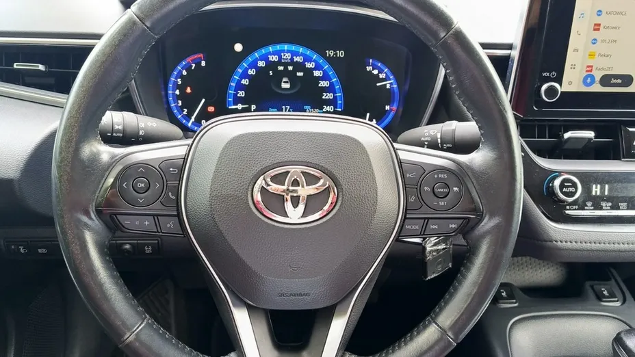 TOYOTA Corolla -