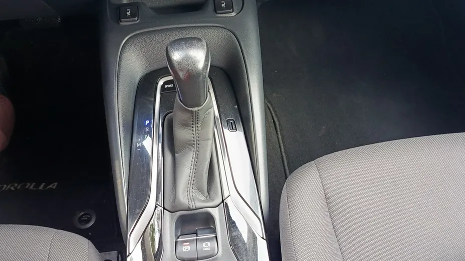 TOYOTA Corolla -