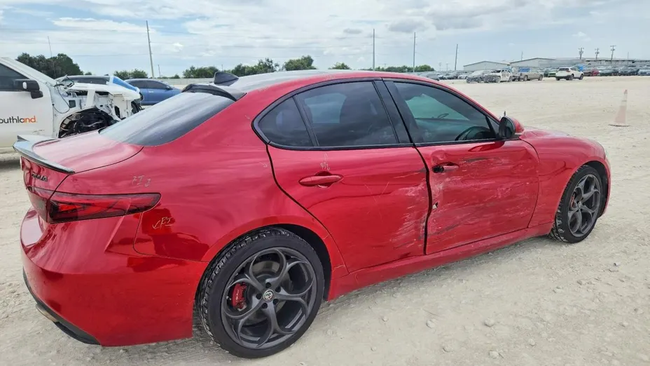 ALFA ROMEO Giulia -