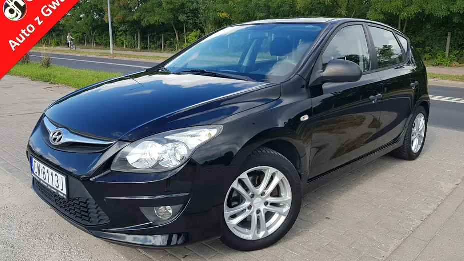 HYUNDAI i30 -