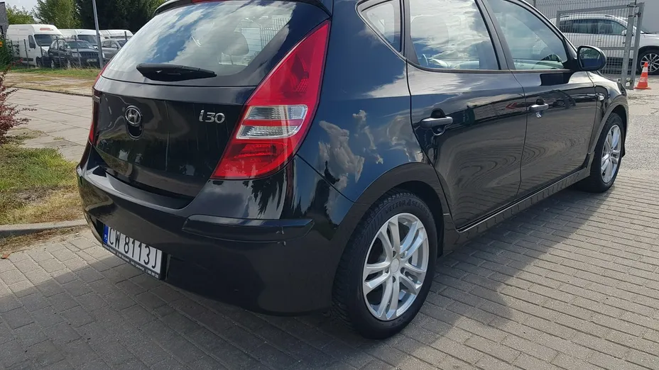 HYUNDAI i30 -