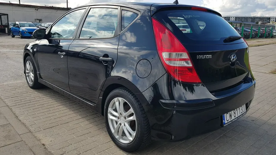 HYUNDAI i30 -