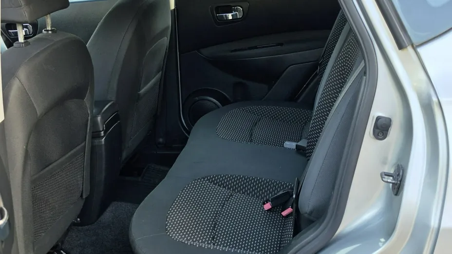 NISSAN Qashqai -