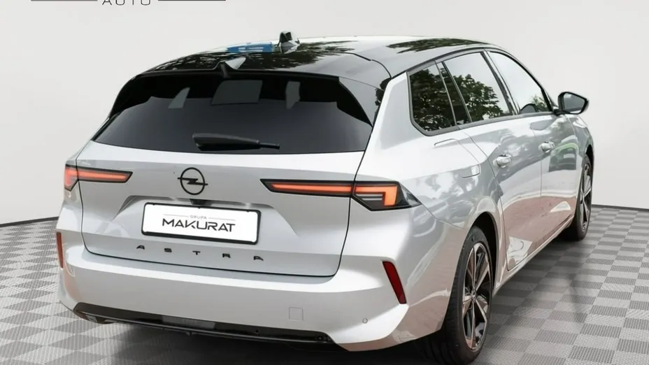 OPEL Astra -