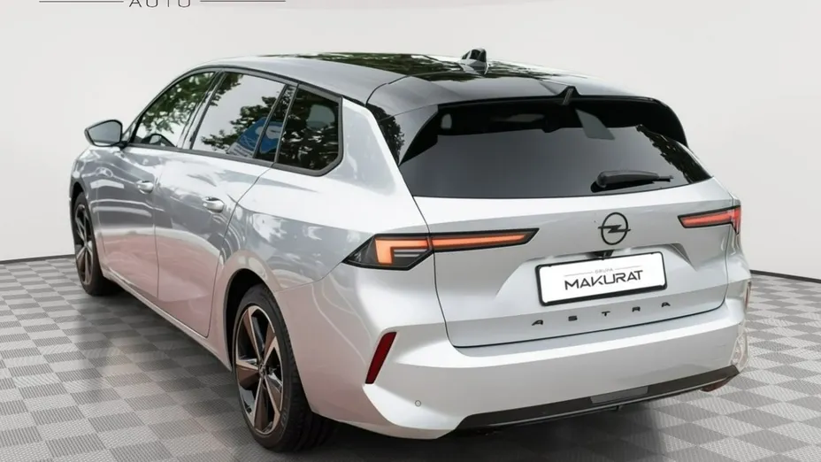 OPEL Astra -