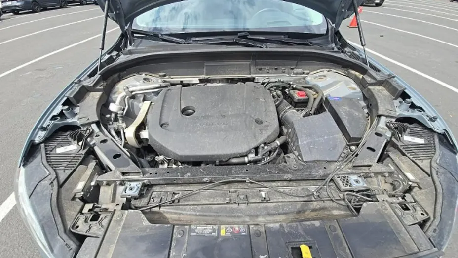 VOLVO XC60 -