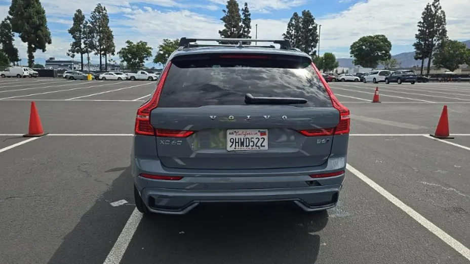 VOLVO XC60 -